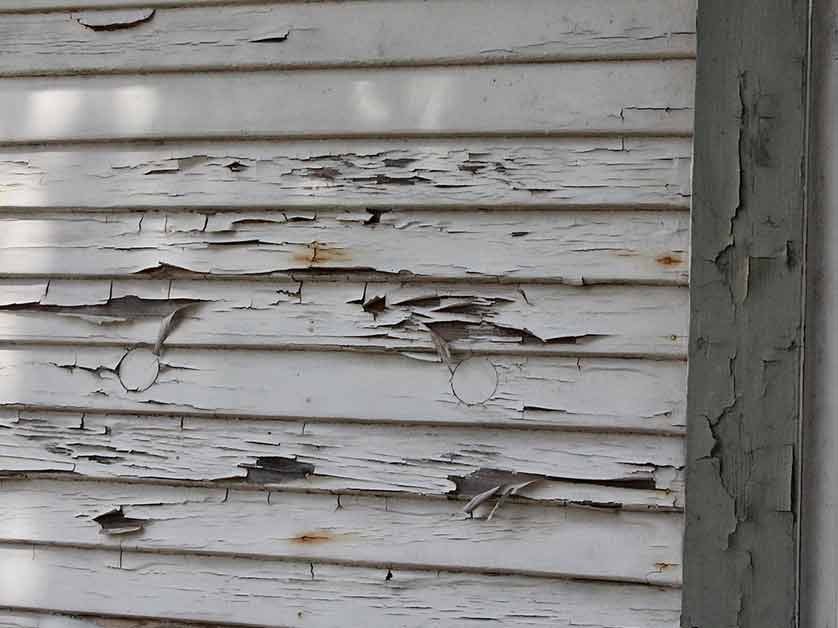 repair-or-replace-what-to-do-with-damaged-siding